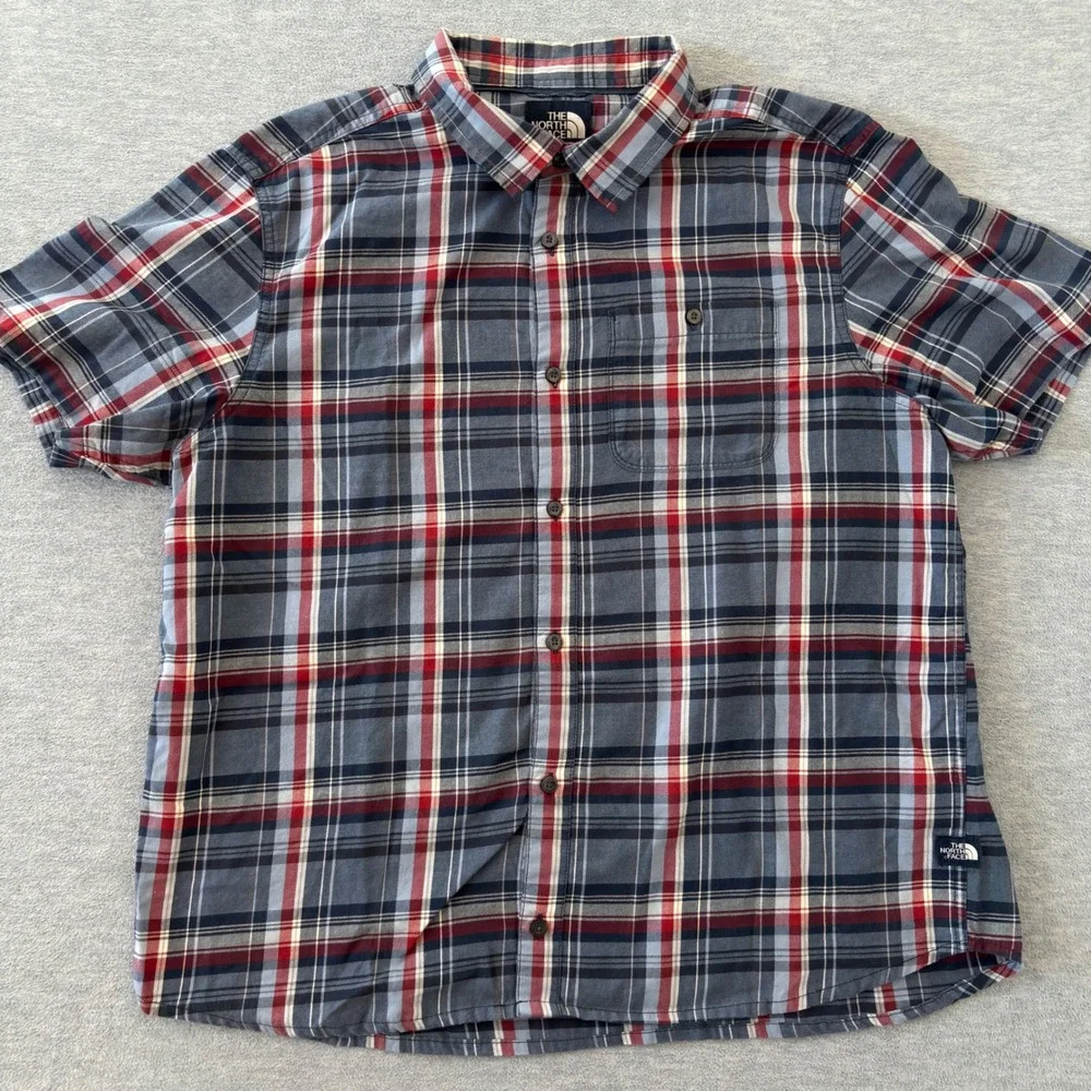 The North Face Mens XL Short Sleeve Plaid Button Down Shirt Blue Red White